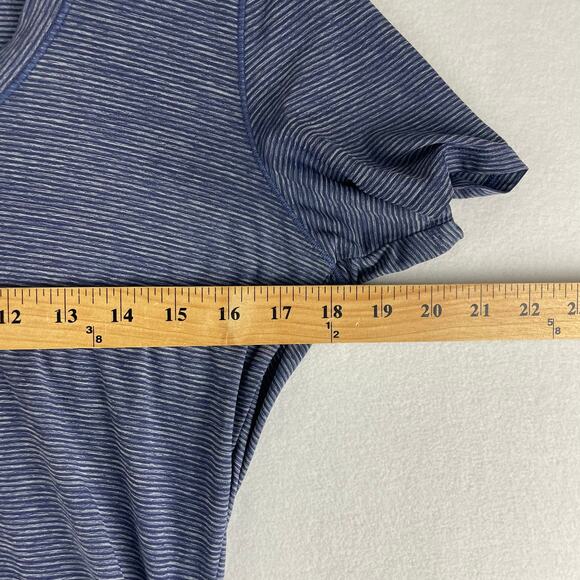 Under Armour Women's Athletic T-Shirt Striped Gray Small - Picture 6 of 7